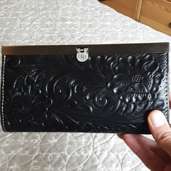 Patricia Nash Leather Wallet - Picture 5 of 5
